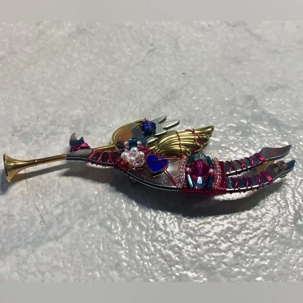 Liztech Harold Angel with Trumpet Brooch